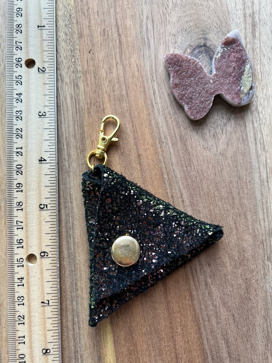 Large Pebbled Triangle